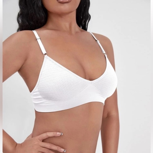 White bralette size M - Picture 1 of 3